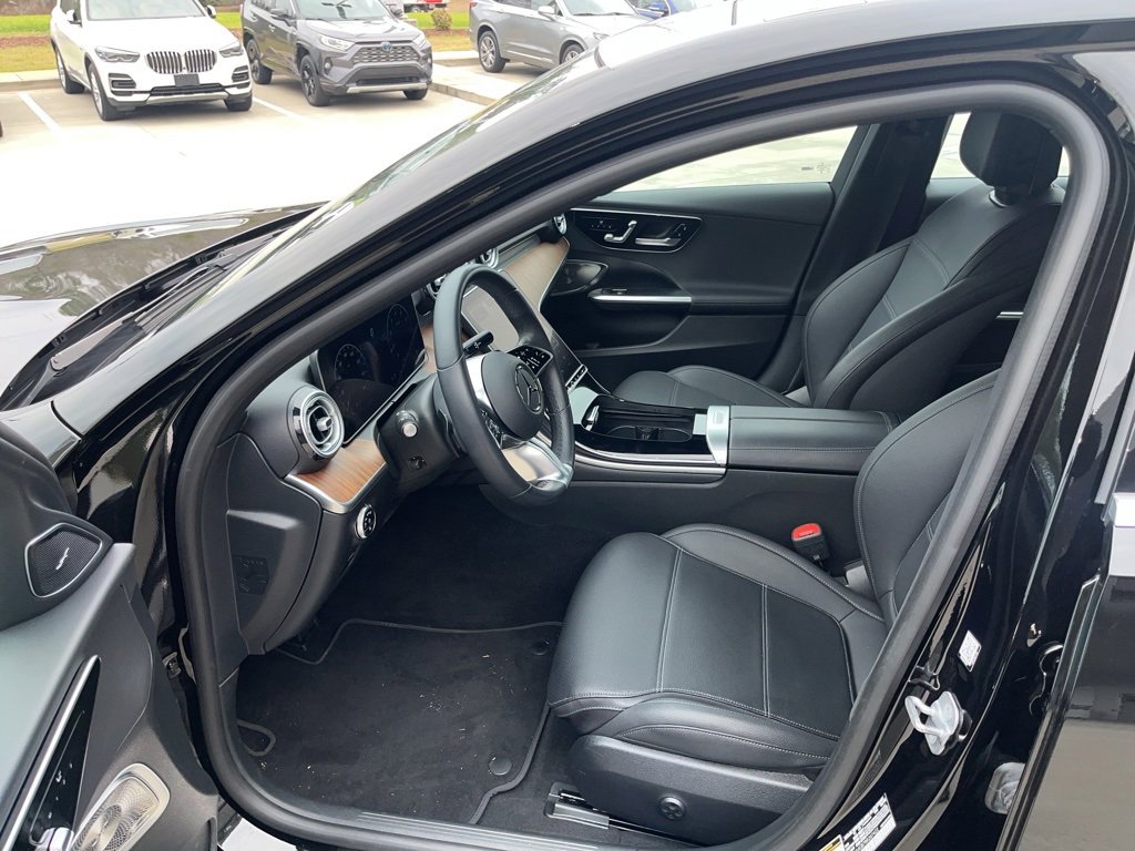 Used 2024 Mercedes-Benz C 300 Sedan image 5