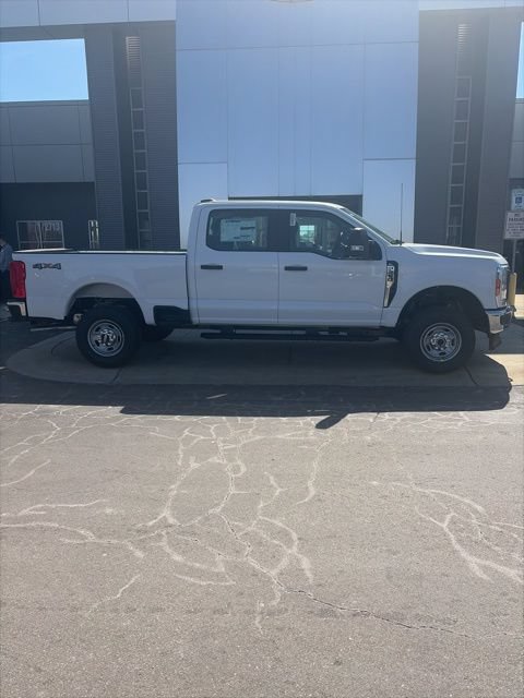 New 2026 Ford F250 XL w/ XL Chrome Package AWD/4WD image 8