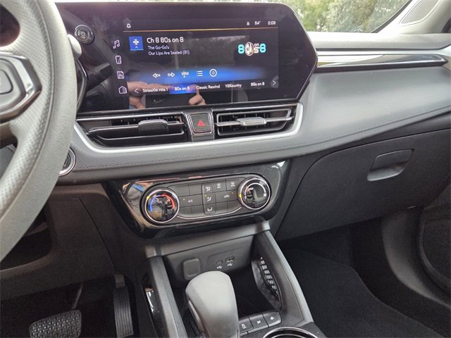 Used 2025 Chevrolet TrailBlazer LT image 28
