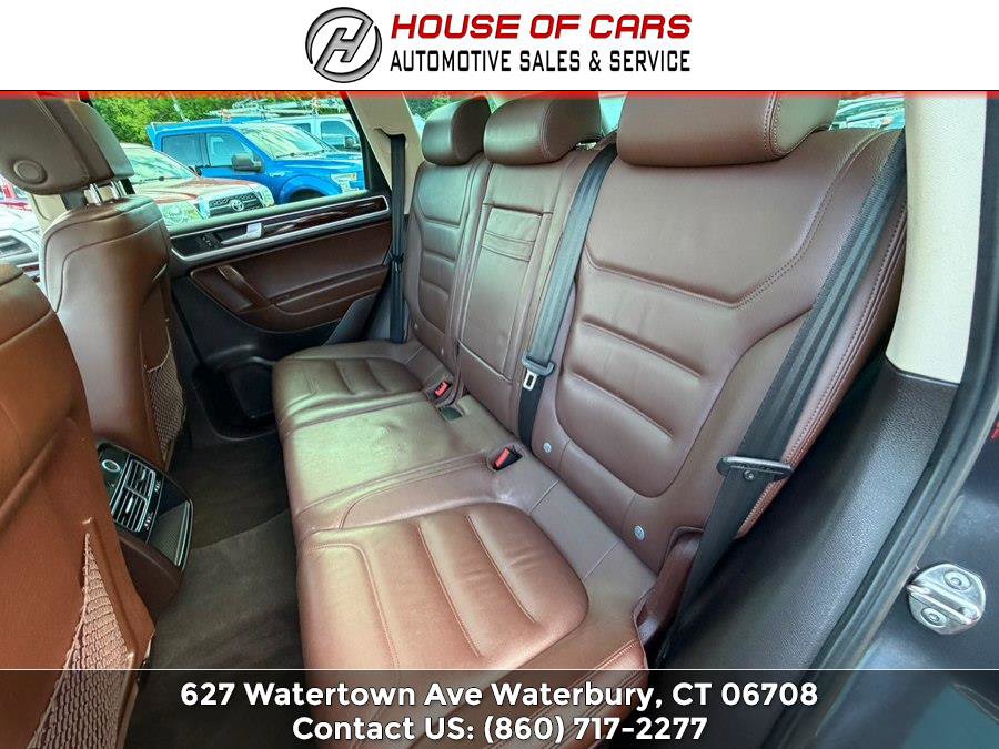 Used 2013 Volkswagen Touareg TDI AWD/4WD image 44