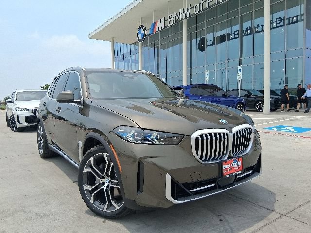 New 2026 BMW X5 xDrive40i w/ Off-Road Package