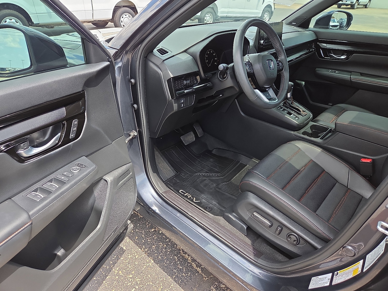 Used 2025 Honda CR-V Sport Touring image 12