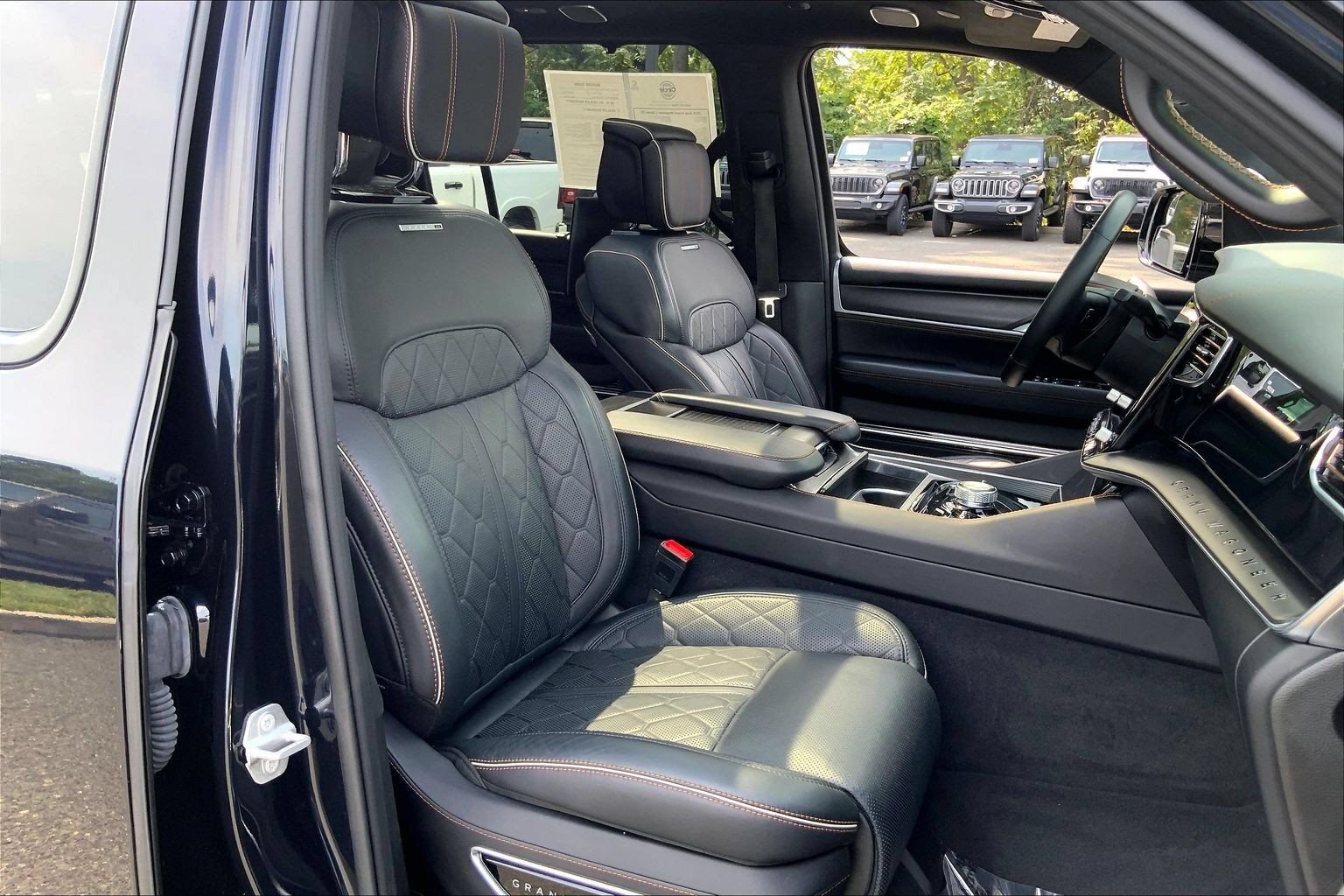 Certified 2025 Jeep Grand Wagoneer L Series III w/ Rear Seat Video Group 1 AWD/4WD image 7