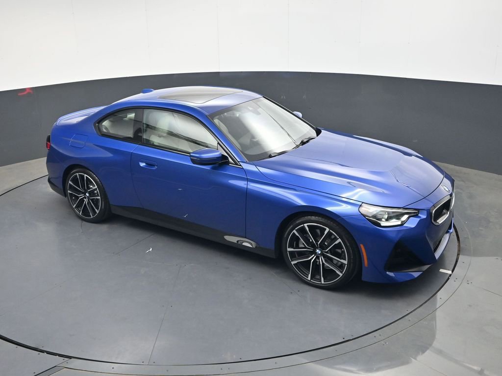 Used 2024 BMW 230i Coupe w/ M Sport Package RWD image 21