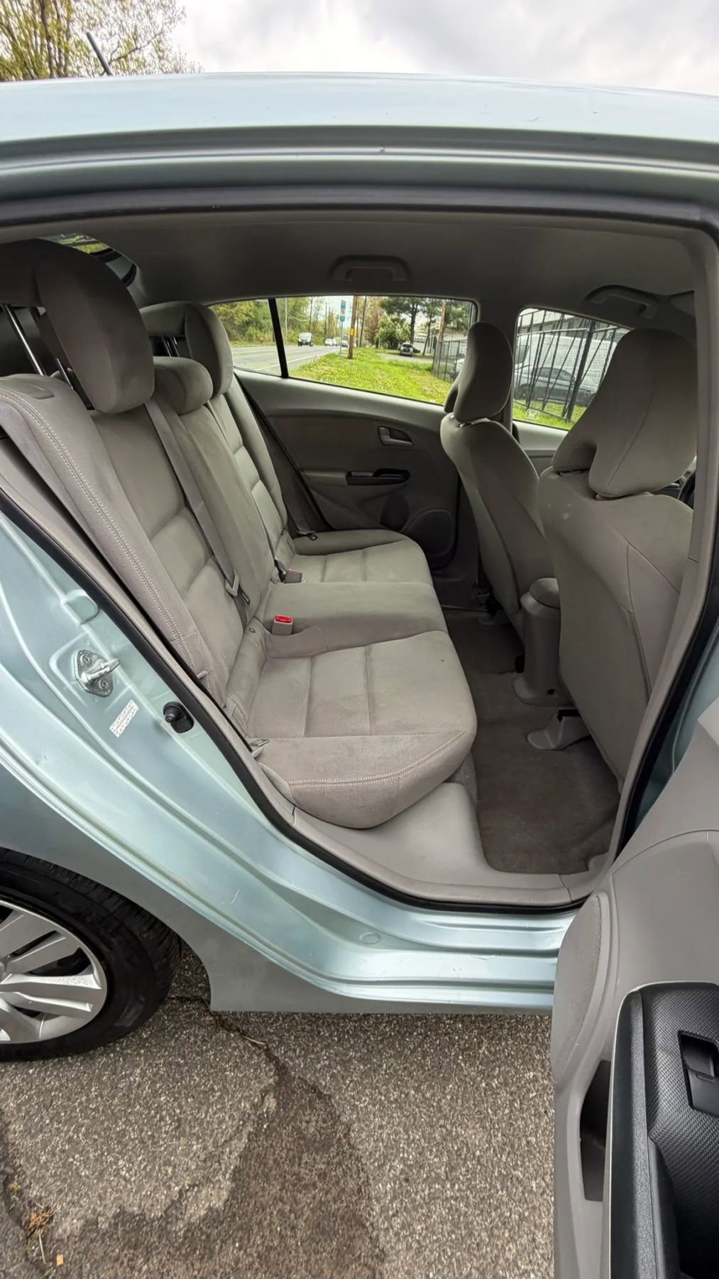 Used 2013 Honda Insight LX image 17