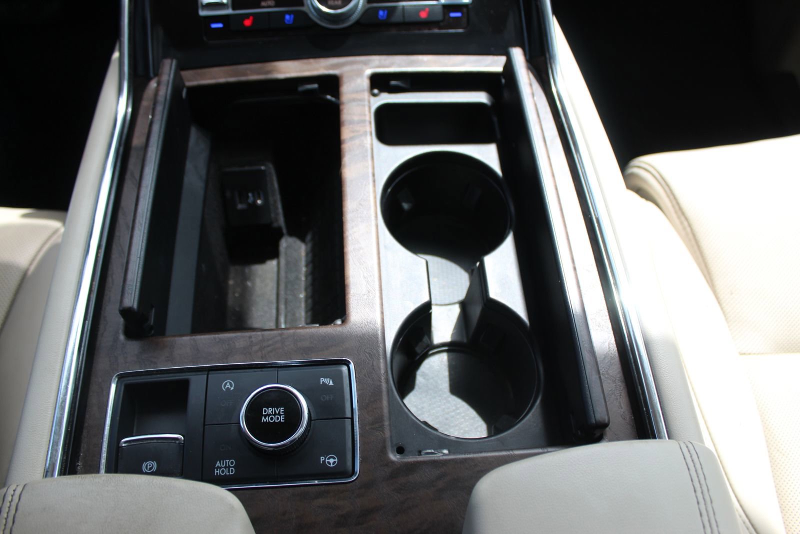 Used 2020 Lincoln Navigator L Reserve w/ Equipment Group 208A Reserve AWD/4WD image 41