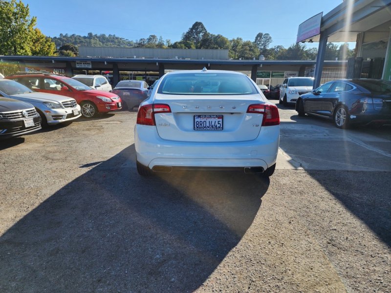 Used 2015 Volvo S60 T5 Premier image 6