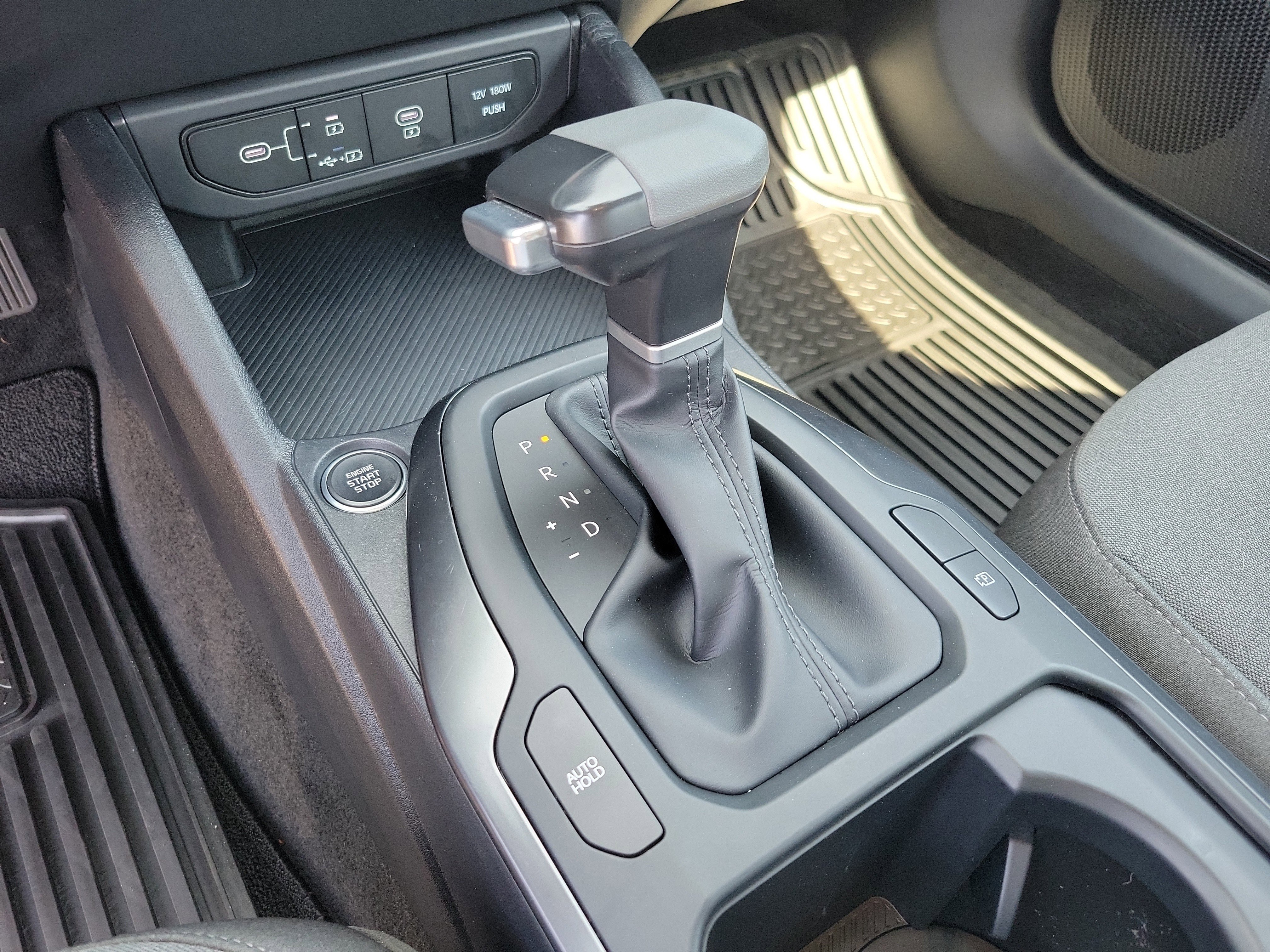 Used 2025 Kia K4 LXS image 11