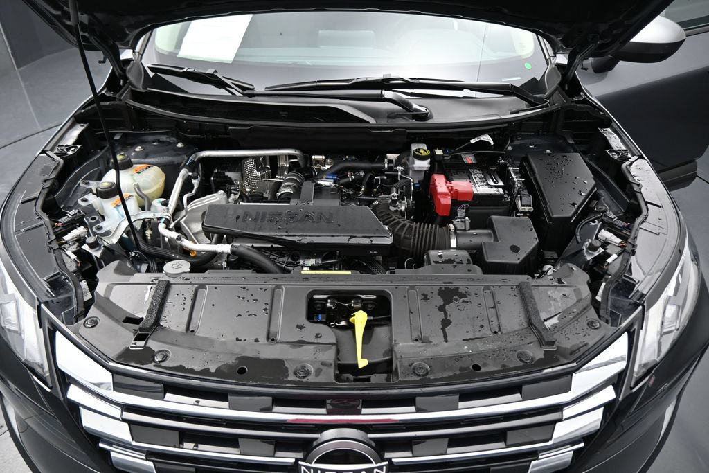 Used 2026 Nissan Rogue SV AWD/4WD image 29
