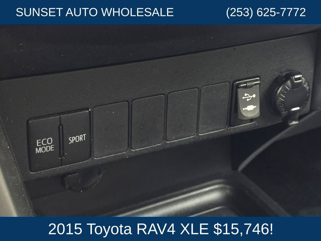 Used 2015 Toyota RAV4 XLE FWD image 33