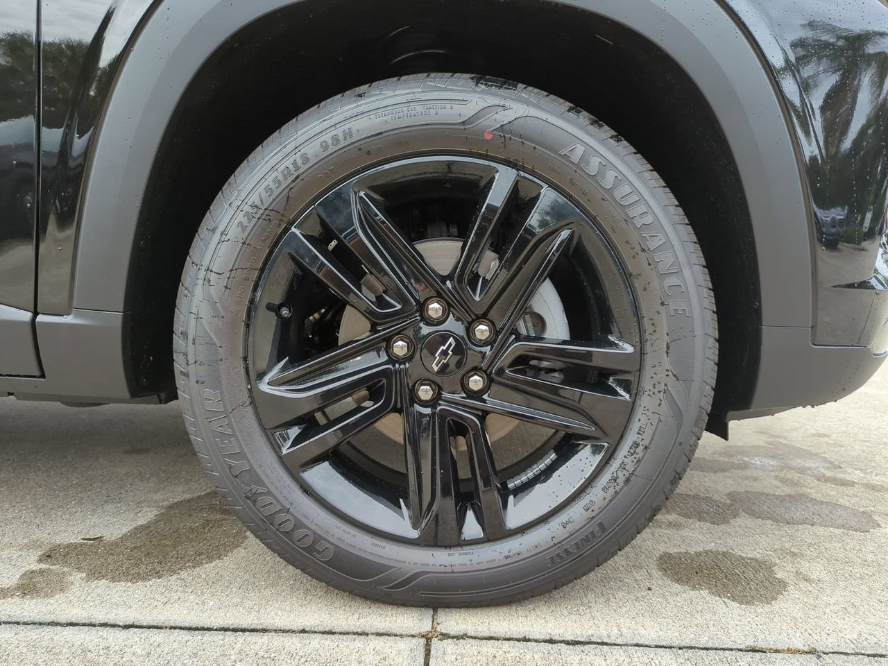New 2026 Chevrolet Trax ACTIV w/ Sunroof Package FWD image 26