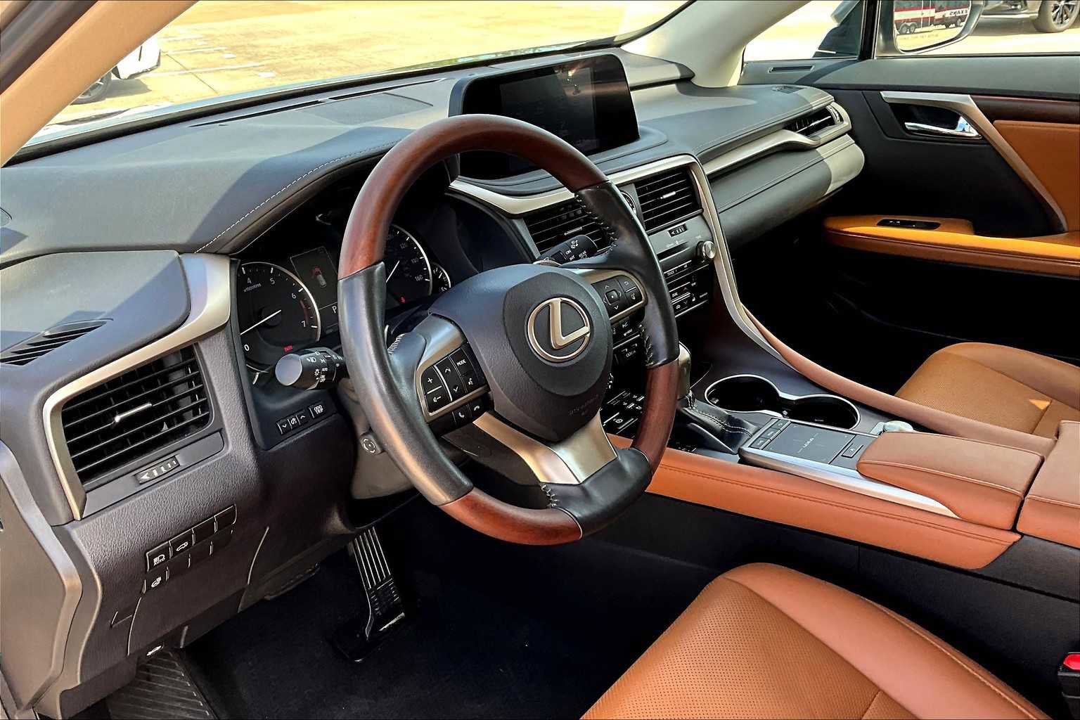Used 2022 Lexus RX 350 FWD w/ Premium Package image 18