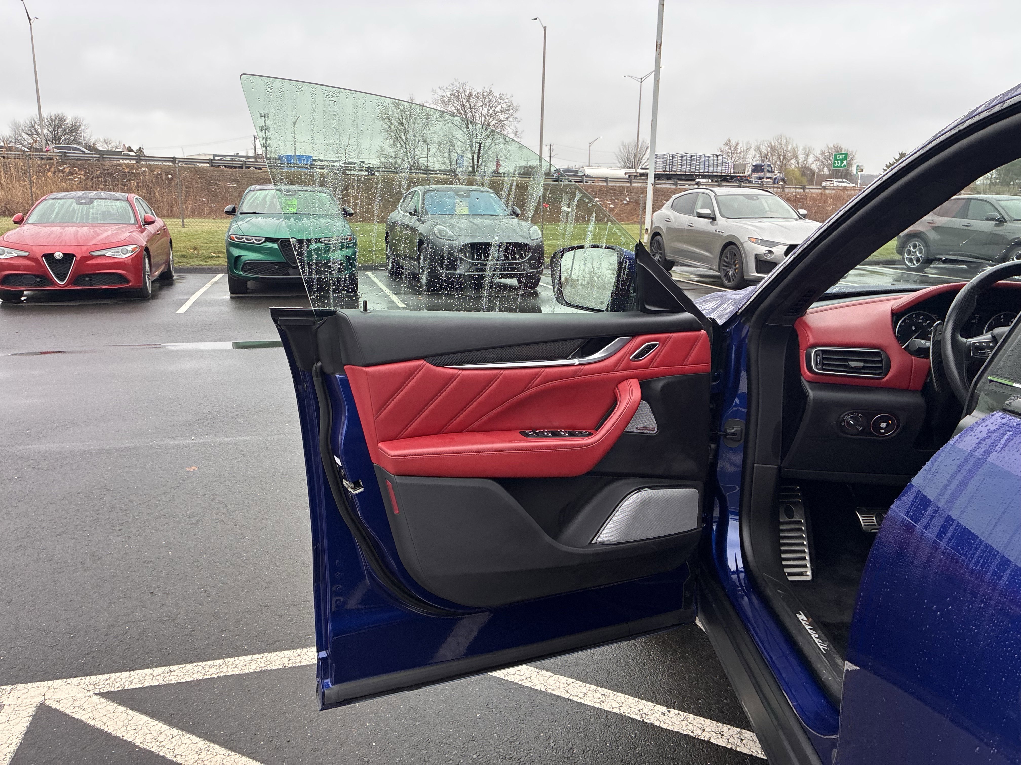 Used 2021 Maserati Levante Trofeo image 17