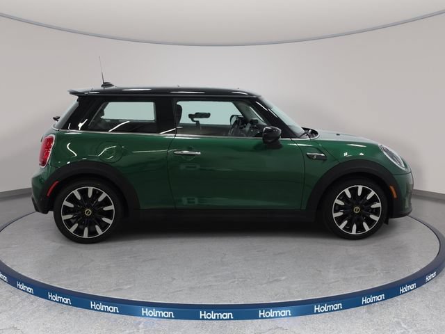 Used 2024 MINI Cooper SE FWD image 4
