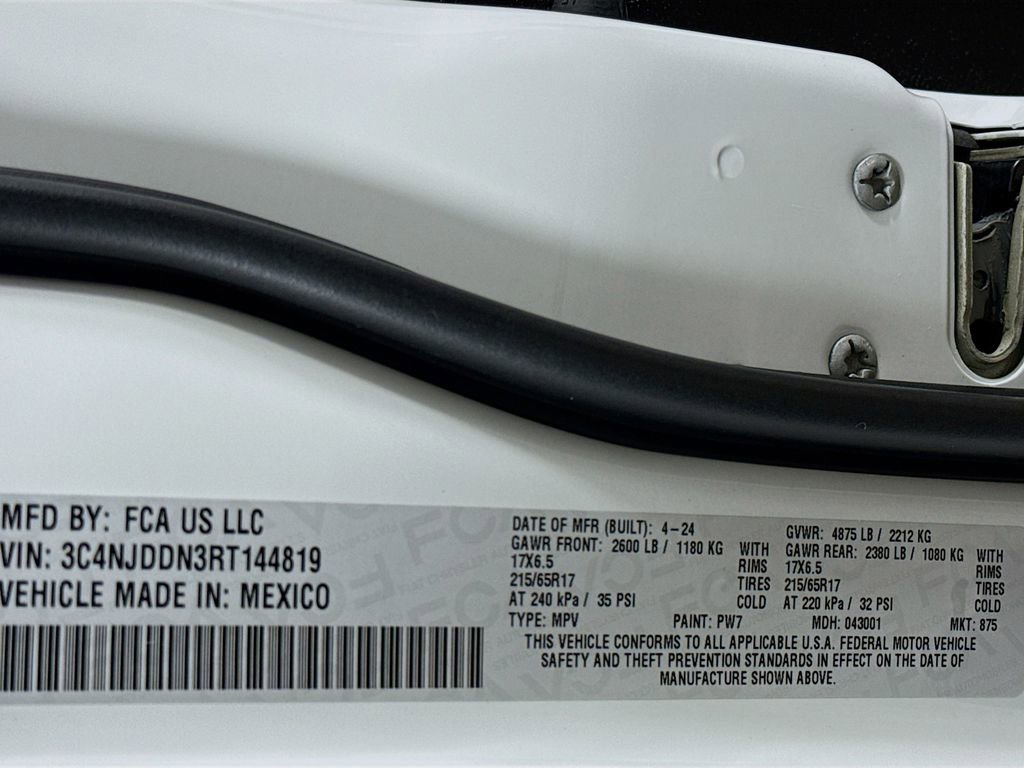 Used 2024 Jeep Compass Trailhawk AWD/4WD image 38