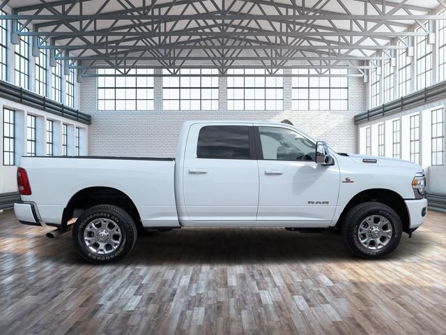 Used 2024 RAM 2500 Laramie AWD/4WD image 3