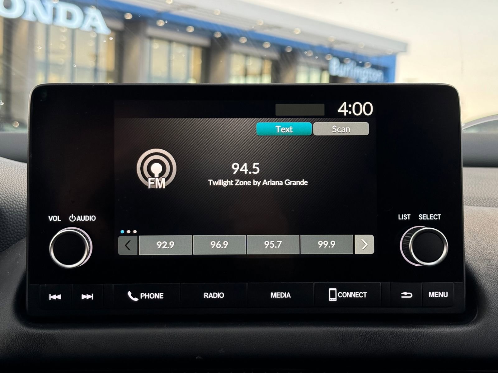 Certified 2025 Honda HR-V Sport image 22