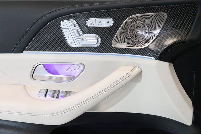 Used 2024 Mercedes-Benz GLS 63 AMG 4MATIC image 3