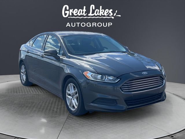 Used 2016 Ford Fusion SE FWD image 7