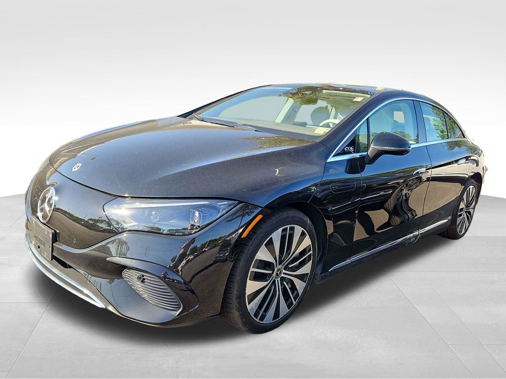 Used 2023 Mercedes-Benz EQE 350+ 4MATIC Sedan image 3