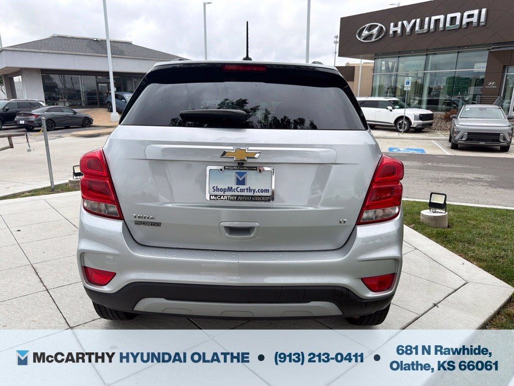 Used 2020 Chevrolet Trax LT w/ LT Convenience Package FWD image 14