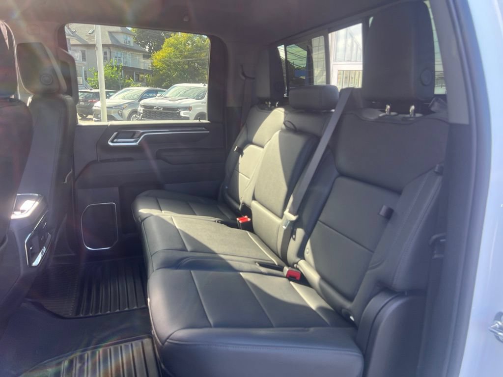 New 2026 Chevrolet Silverado 2500 LTZ w/ LTZ Convenience Package AWD/4WD image 20