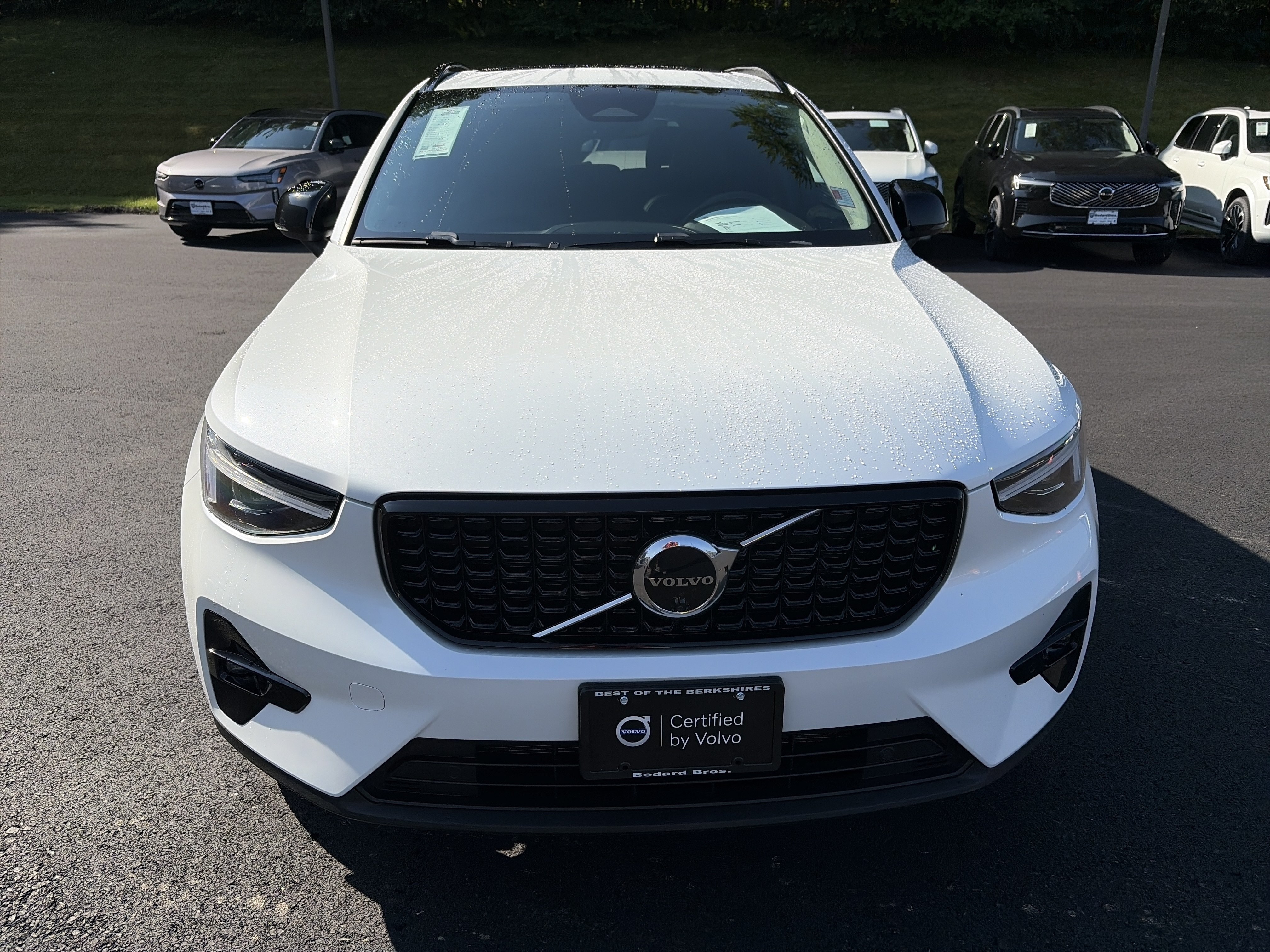 Certified 2023 Volvo XC40 B5 Ultimate w/ Protection Package Premier AWD/4WD image 8