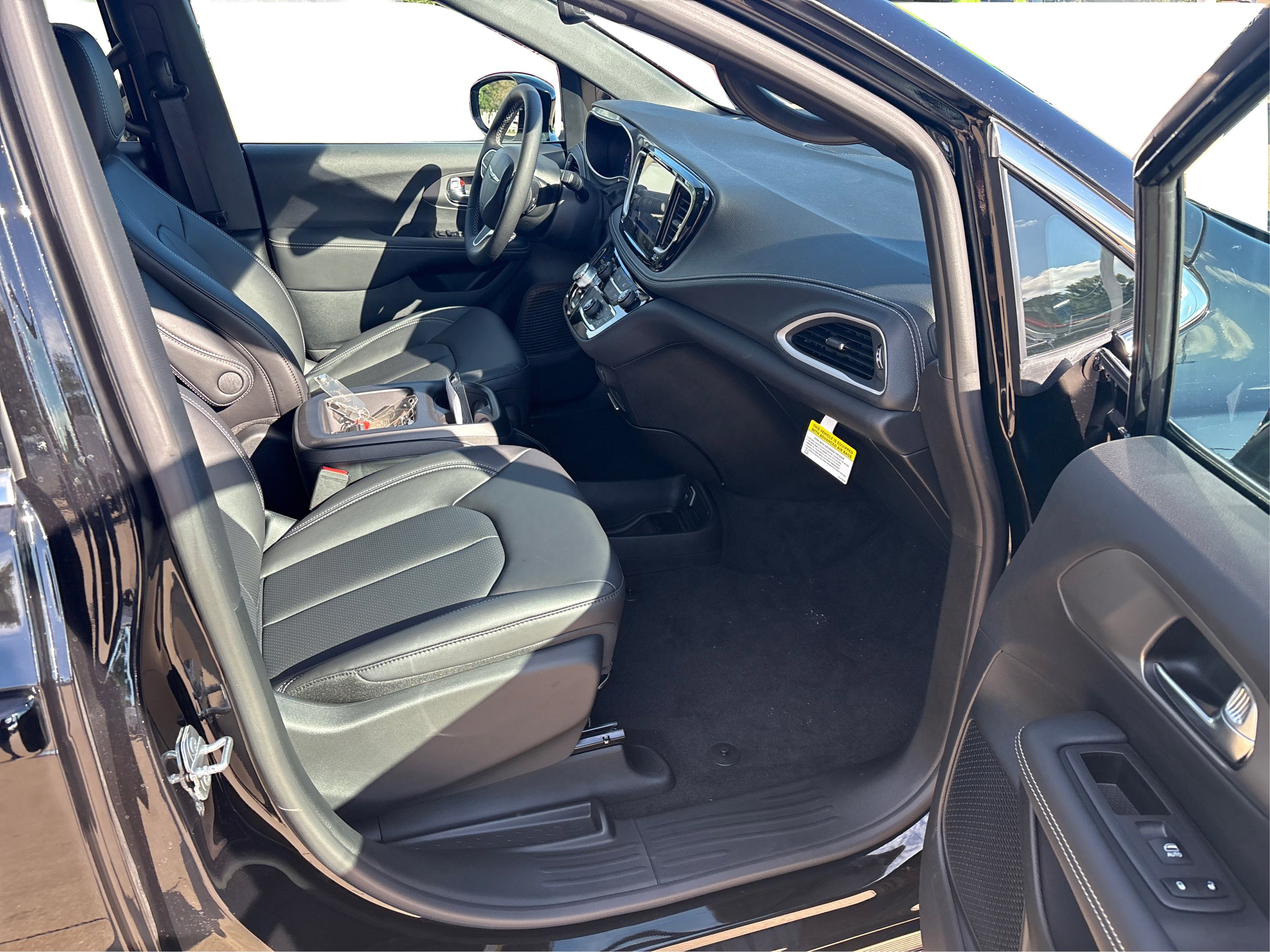 New 2026 Chrysler Pacifica Select image 19