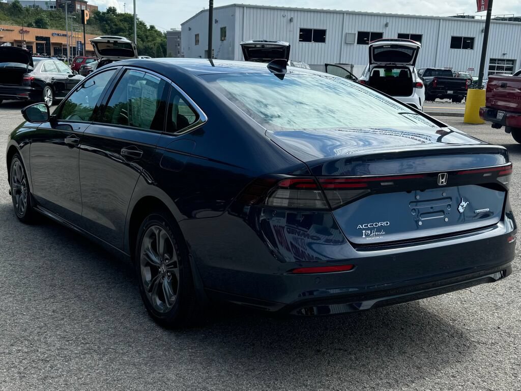 Used 2023 Honda Accord EX-L image 5