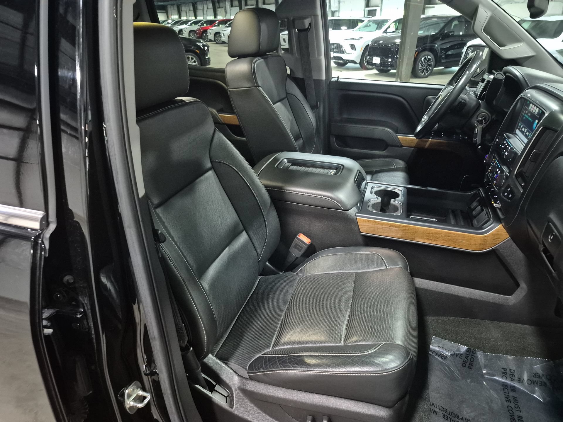 Certified 2017 Chevrolet Silverado 1500 LTZ w/ Sport Package AWD/4WD image 26