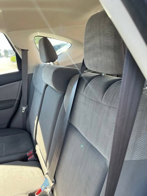 Used 2013 Honda CR-V LX image 9