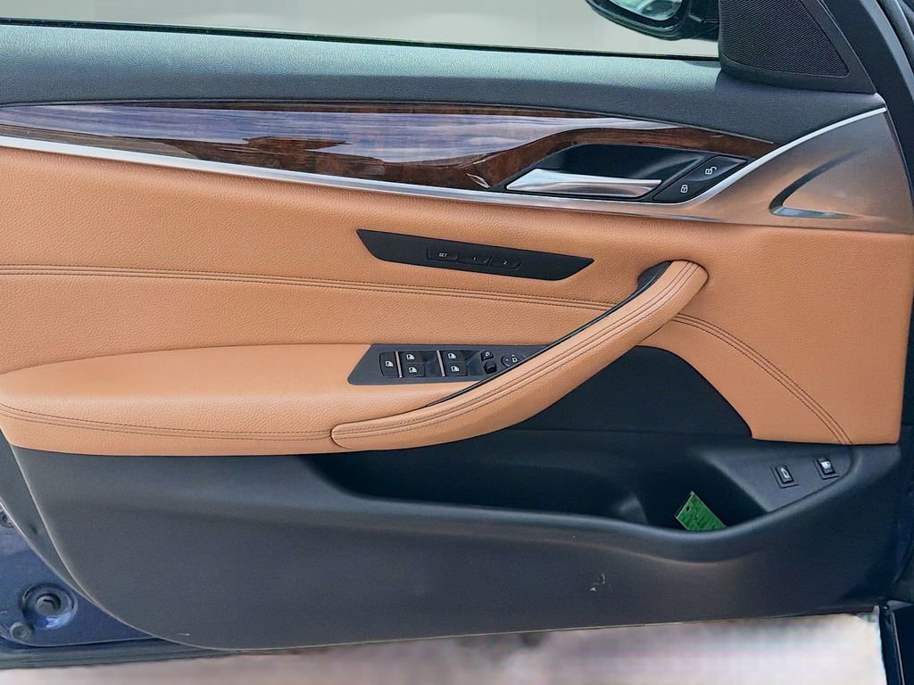Used 2018 BMW 530e image 20
