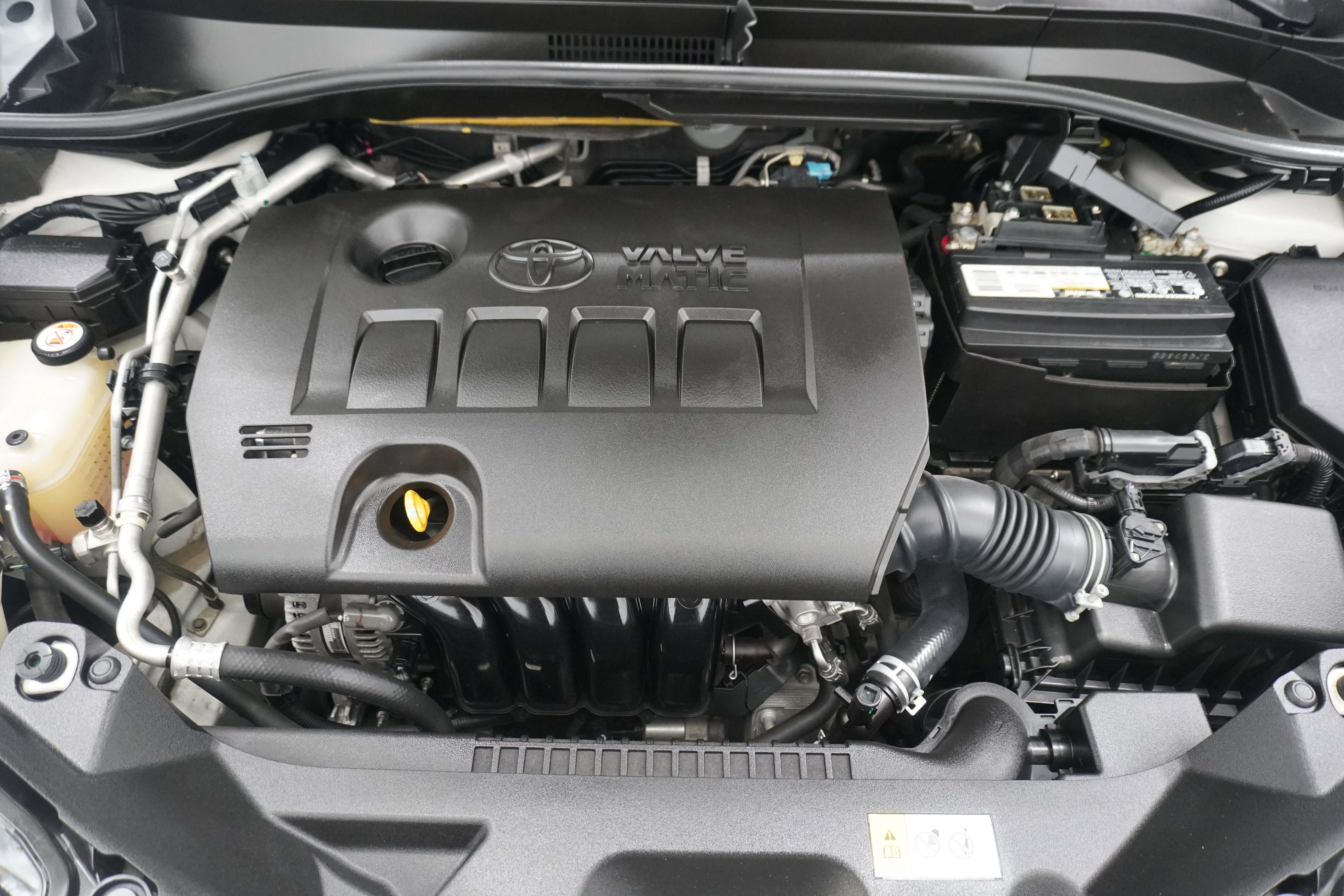 Used 2020 Toyota C-HR LE FWD image 26