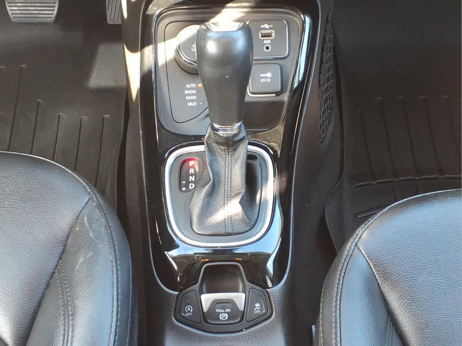 Used 2020 Jeep Compass Latitude AWD/4WD image 25