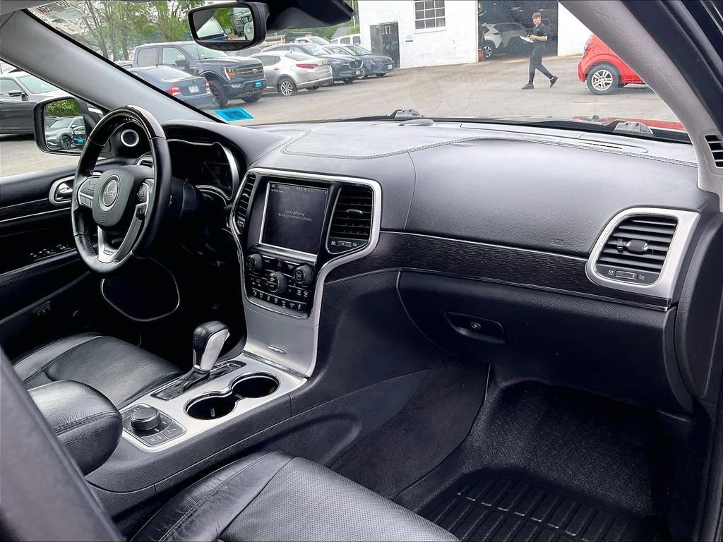 Used 2018 Jeep Grand Cherokee Summit AWD/4WD image 14
