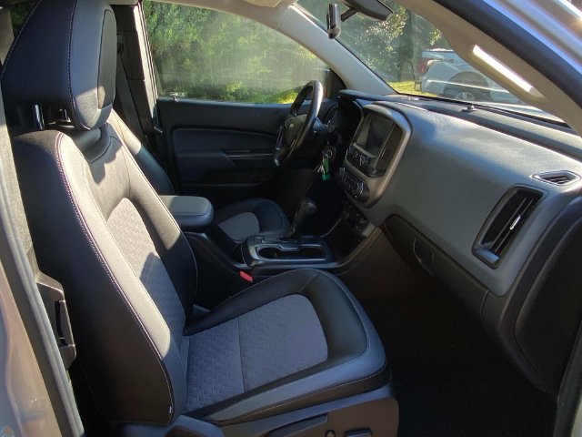 Used 2017 Chevrolet Colorado Z71 AWD/4WD image 35