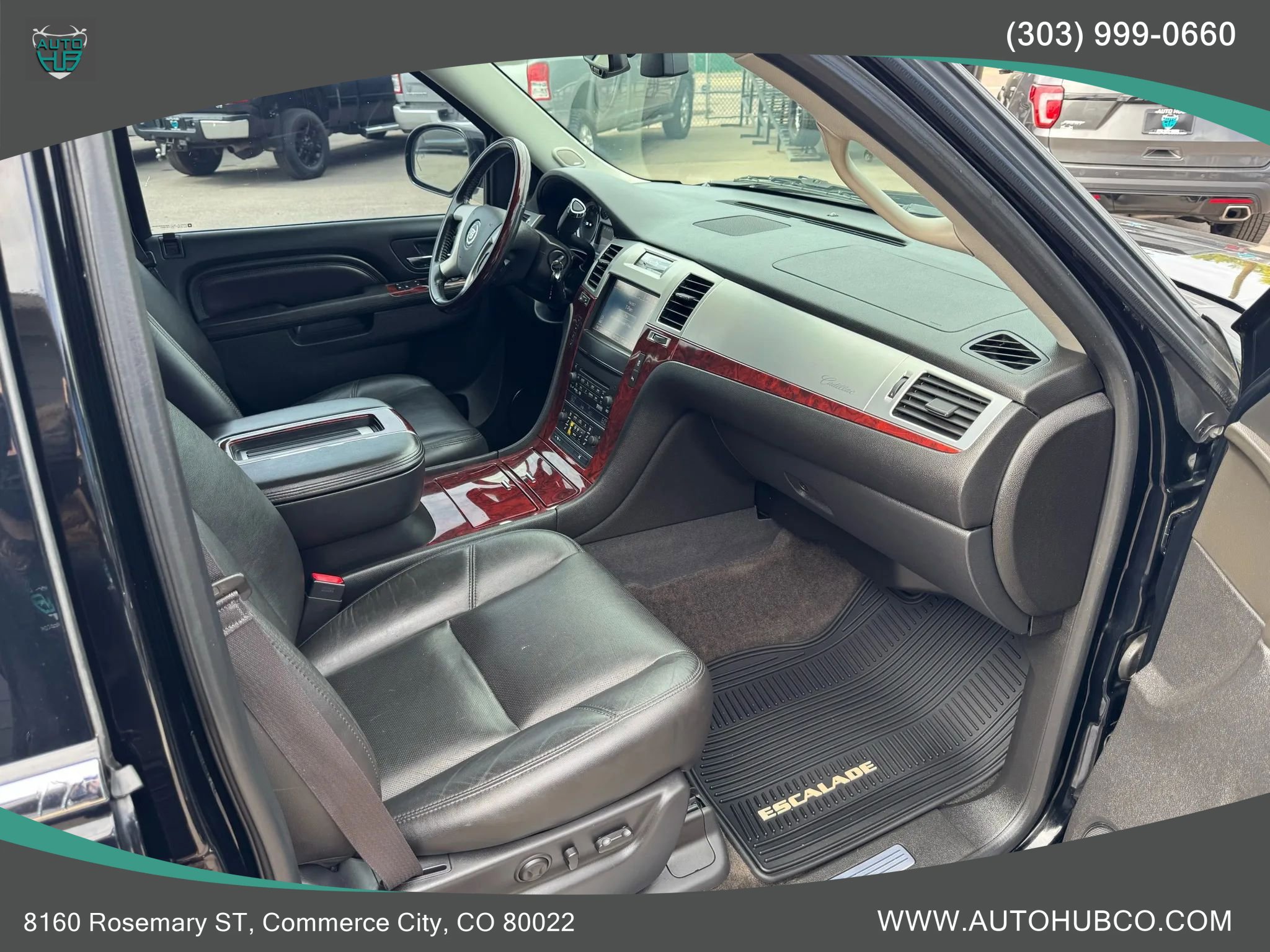 Used 2014 Cadillac Escalade Premium image 12