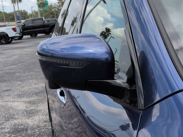 Used 2020 Nissan Pathfinder SL w/ Cargo Package FWD image 11