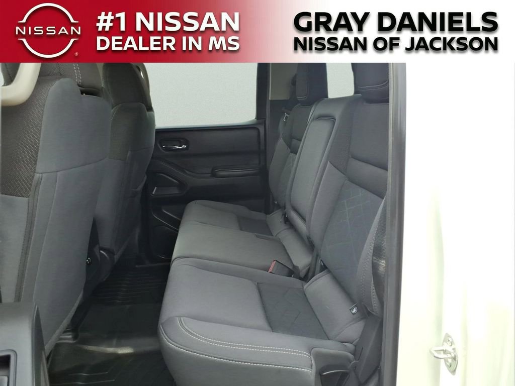 Certified 2025 Nissan Frontier SV AWD/4WD image 27