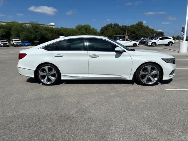 Used 2018 Honda Accord Touring image 6