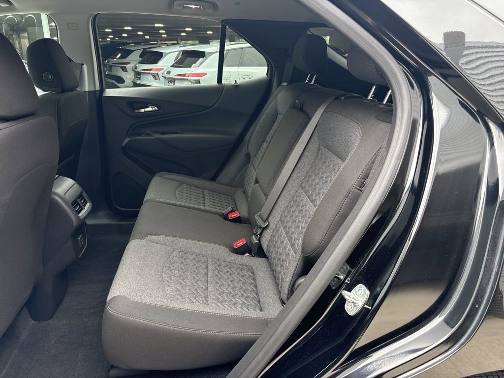 Used 2024 Chevrolet Equinox LT FWD image 14