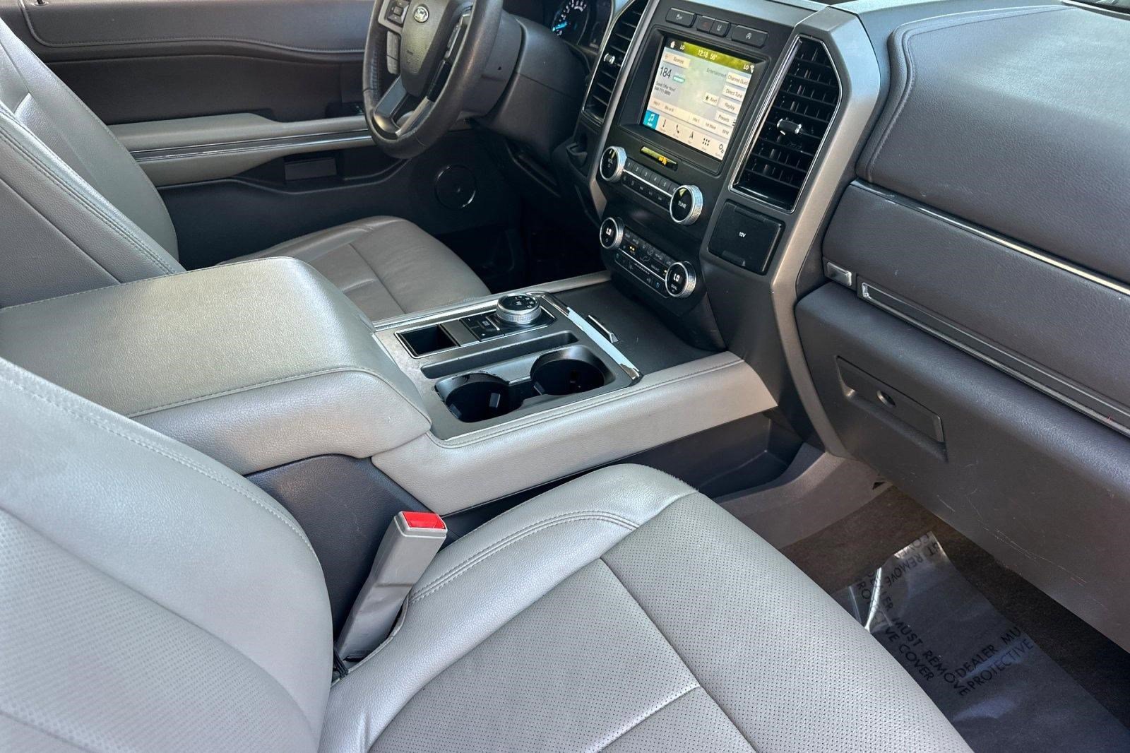 Used 2019 Ford Expedition XLT w/ Equipment Group 202A RWD image 33