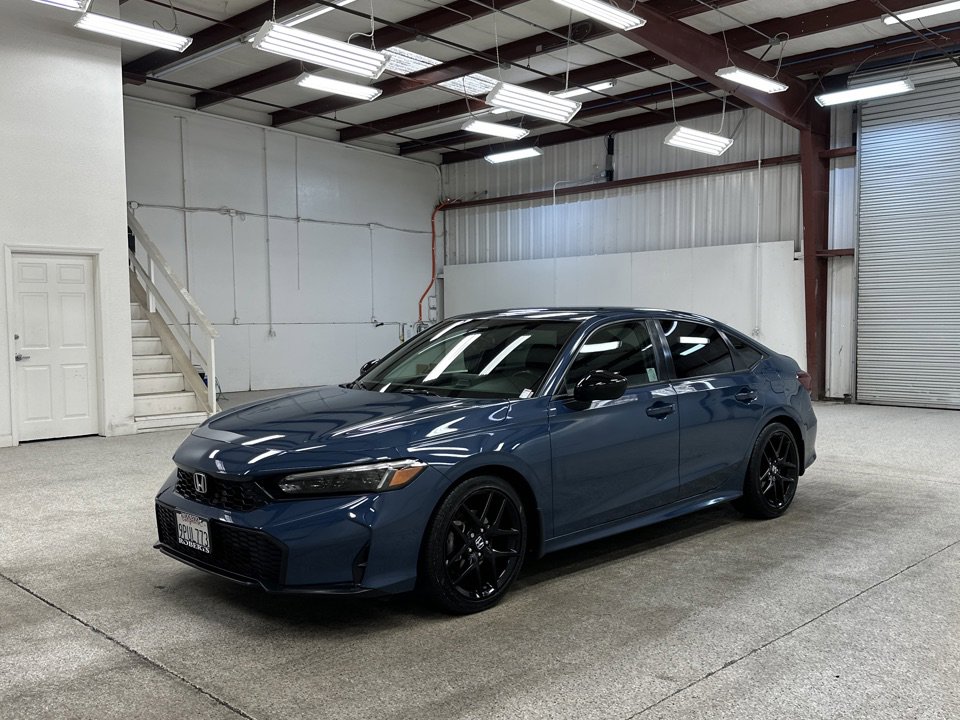 Used 2025 Honda Civic Sport image 1