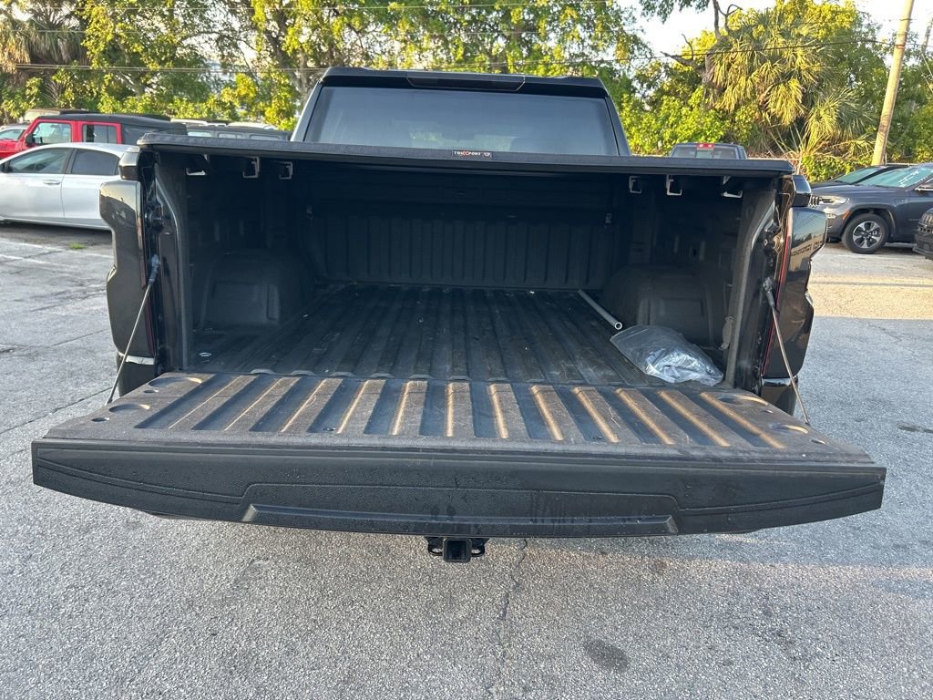 Used 2021 Chevrolet Silverado 1500 Custom RWD image 27