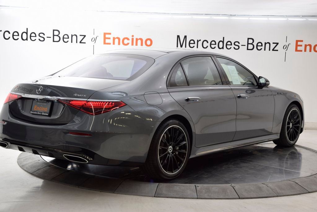 Used 2025 Mercedes-Benz S 580e 4MATIC Sedan image 6
