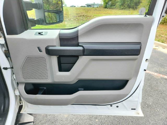 Used 2017 Ford F250 XL w/ Power Equipment Group AWD/4WD image 24