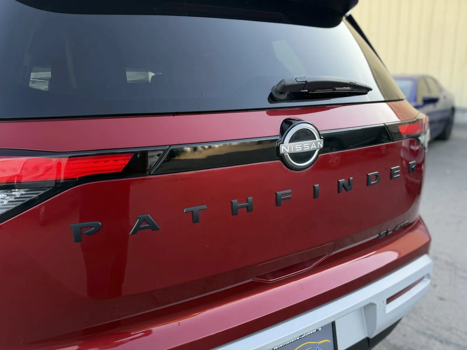 Used 2023 Nissan Pathfinder SL w/ Lighting Package (N92) AWD/4WD image 50