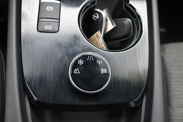 Used 2023 Nissan Rogue SV AWD/4WD image 15