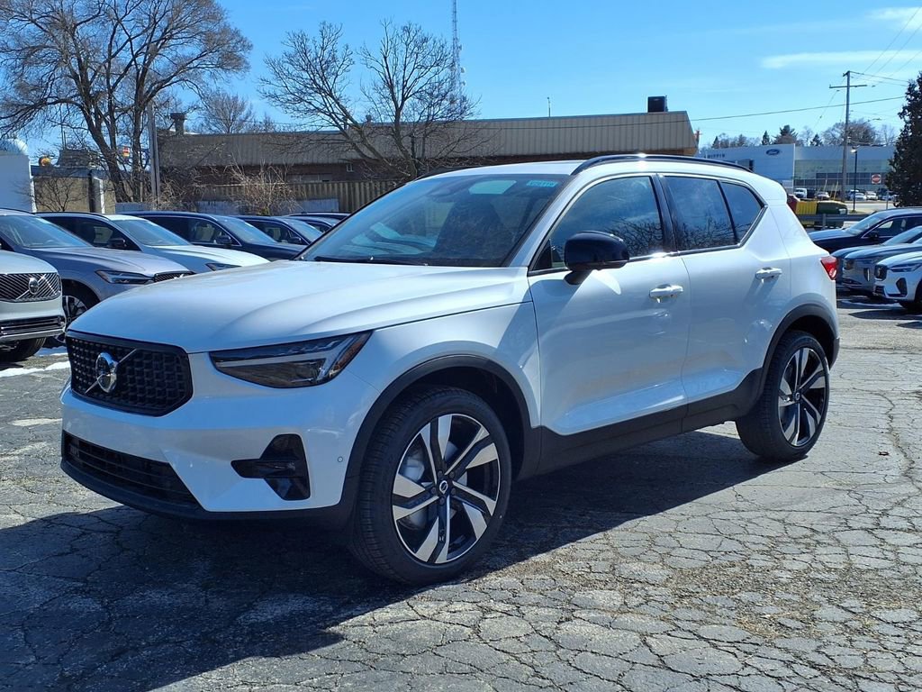 New 2026 Volvo XC40 B5 Ultra w/ Climate Package AWD/4WD image 1