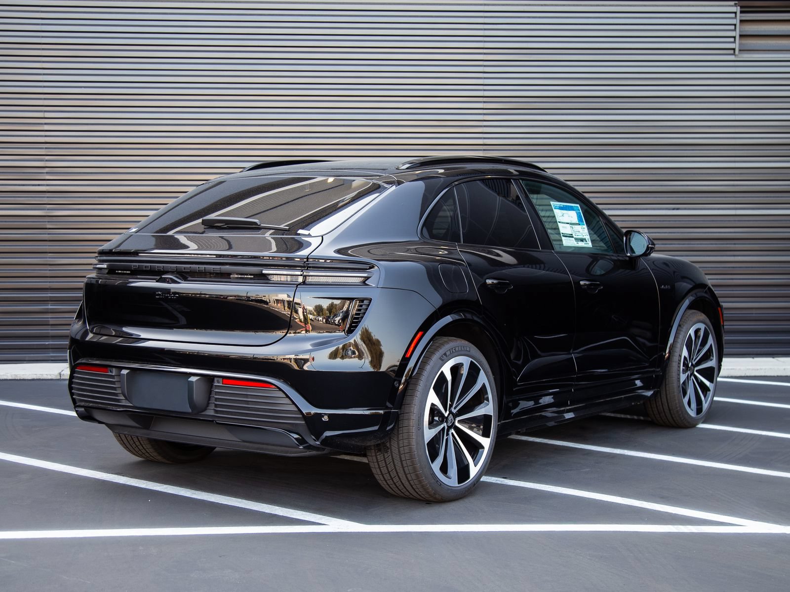 New 2025 Porsche Macan Turbo Electric AWD/4WD image 7